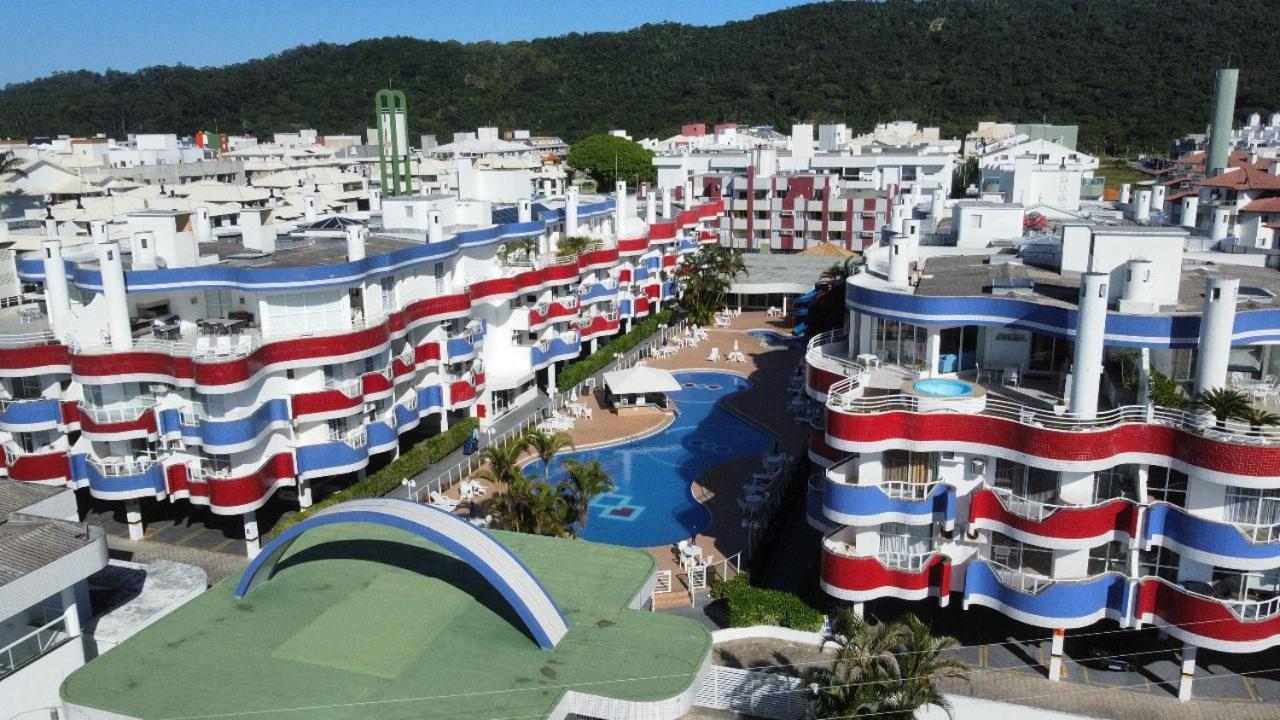 Apart Hotel Holiday Apartamento *